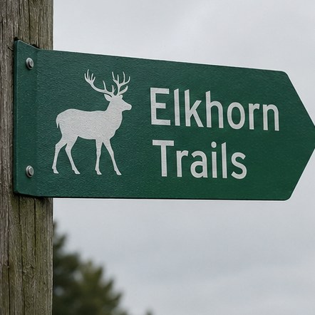 Customized street signs for campuses, hospitals and resorts