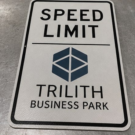 Speed & Traffic Control Signs